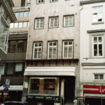 Straßenansicht vorher Fassadensanierung HH